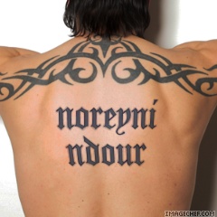 mon tatouage ! mon nom est ecrit dessus